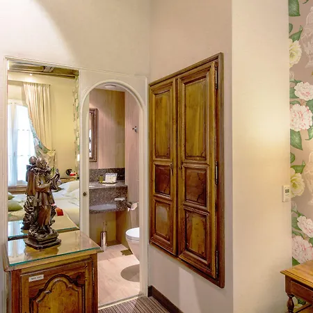 Left Bank Saint Germain