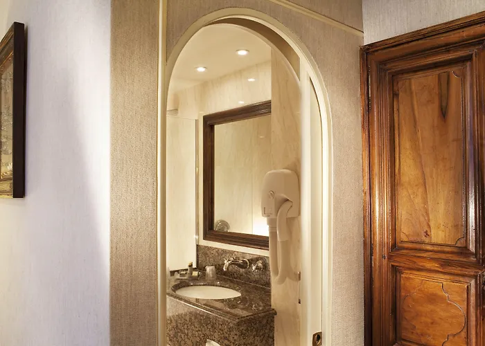 Hotel Left Bank Saint Germain Paris